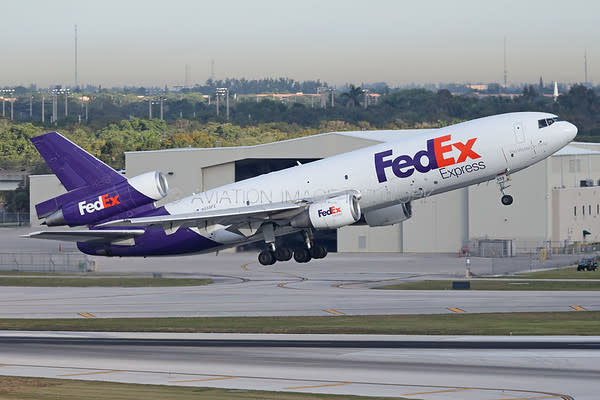 FedEx airlines, an international corporation.