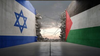 two opposite walls have Israel and philistine flag that show the clash of each other.