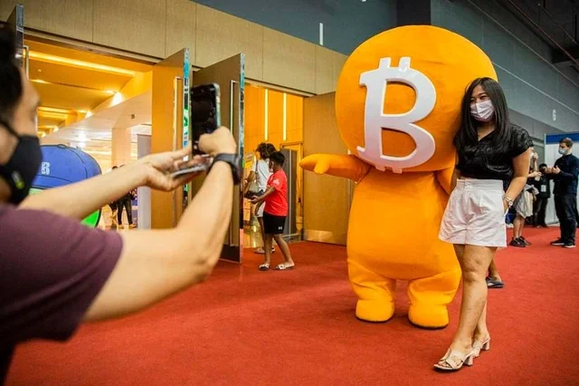 Initially Moved Asia: What Caused Bitcoin's Drop to $25.4K? SEC Case Impacts Cryptocurrency Markets
