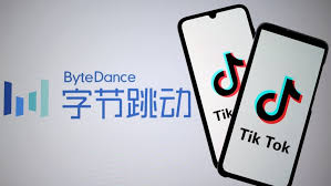 Due to worries about snooping, the US regulator of communications wants TikTok taken down from app shops.
